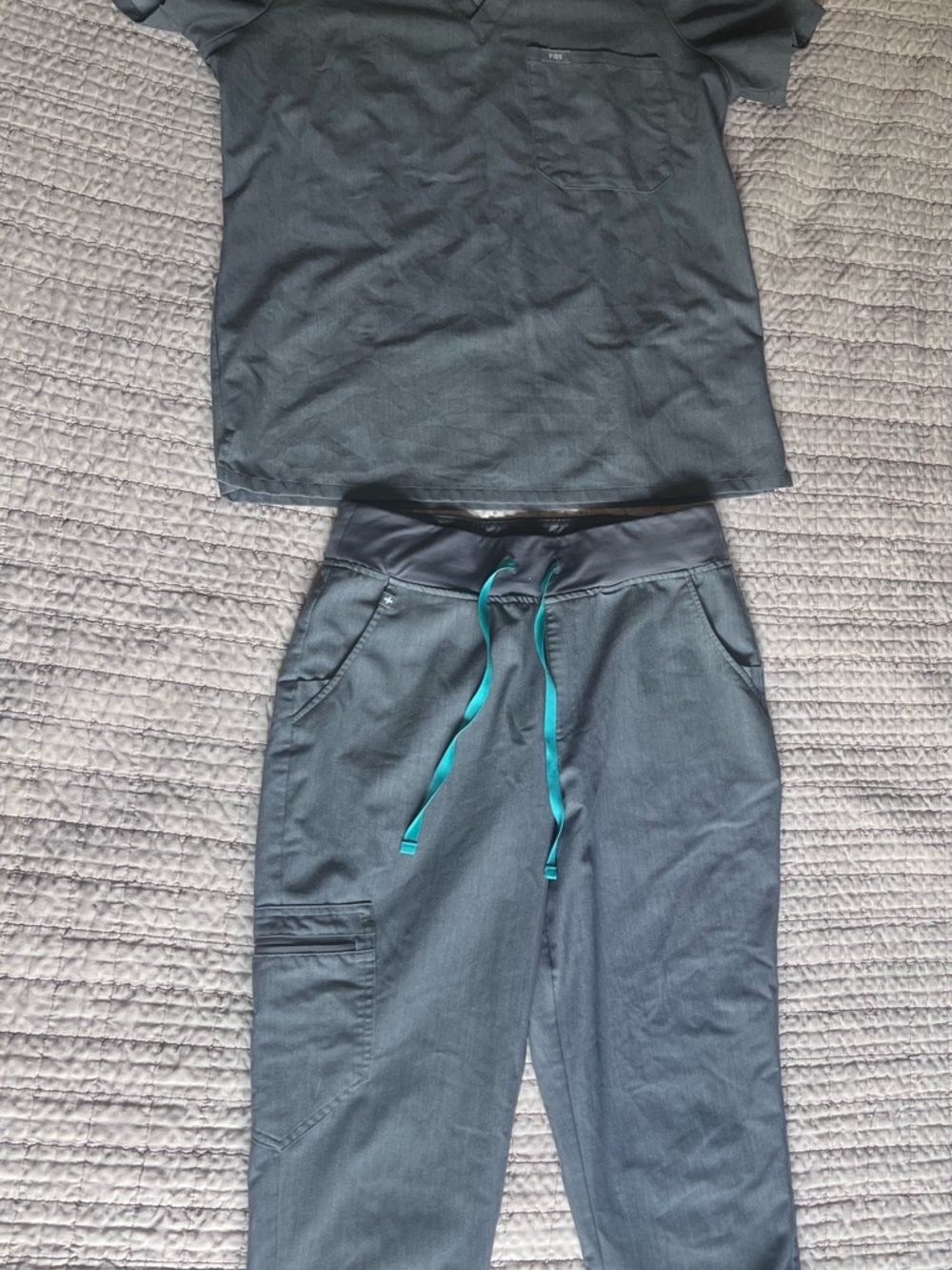 Figs Charcoal Gray Scrub Top with Pocket Tab